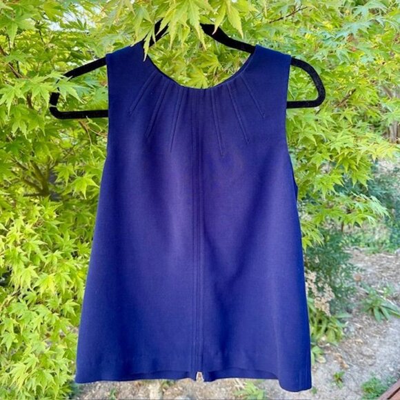 Diane Von Furstenberg Navy Blue Sleeveless Top Size 2 With Back Zipper & Pleated - Picture 1 of 10